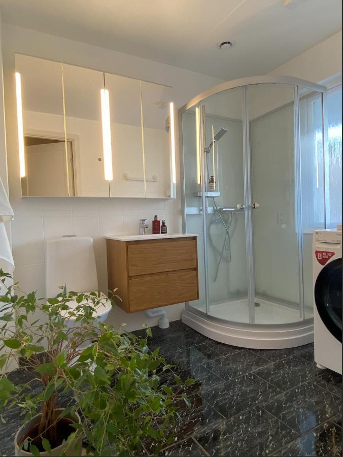 Leilighet Luxurious With Free Parking *